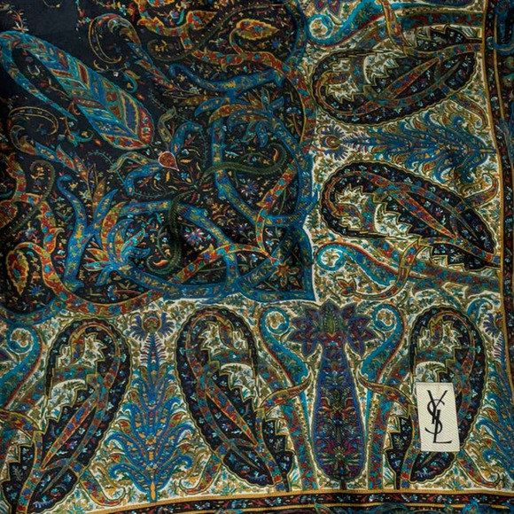 Yves Saint Laurent YSL Large 100% Silk Paisley Print Scarf Shawl Babushka - Picture 9 of 15